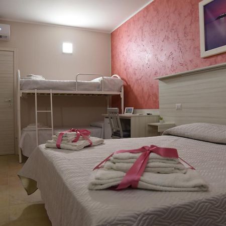 B&B La Graticola Ristorante Pizzeria Trepuzzi エクステリア 写真